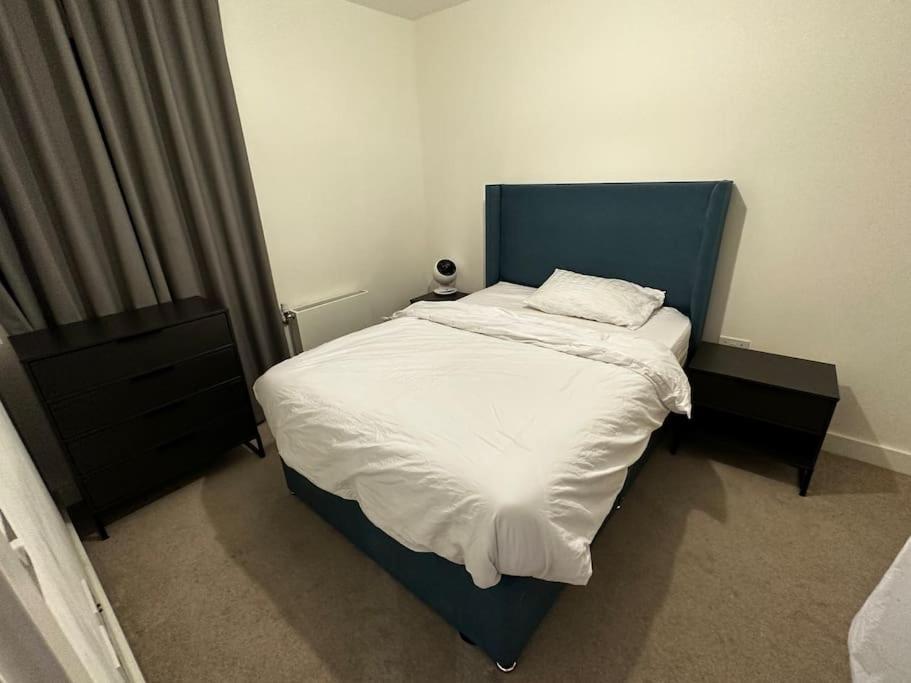 Luxury 2 Bedrooms Apartment Barking  Exterior photo