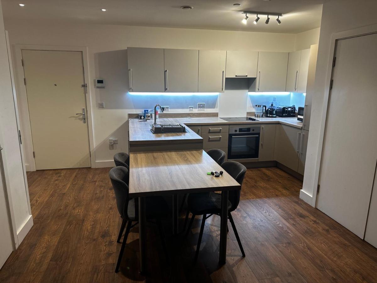 Luxury 2 Bedrooms Apartment Barking  Exterior photo