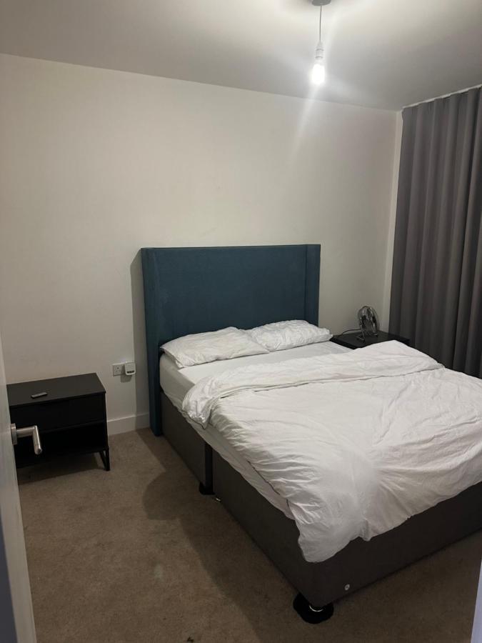 Luxury 2 Bedrooms Apartment Barking  Exterior photo